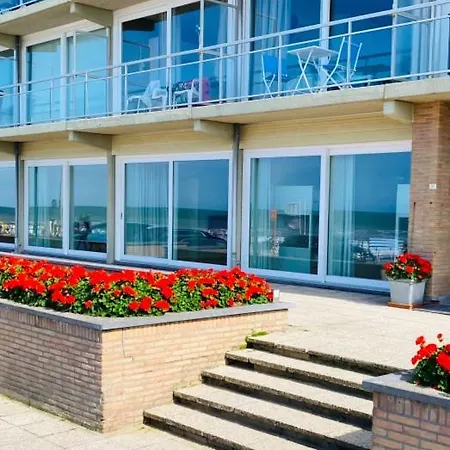 Osean By Bloss Luxe Met Frontaal Zeezicht, Binnenzwembad En Parking * 米德尔克尔克